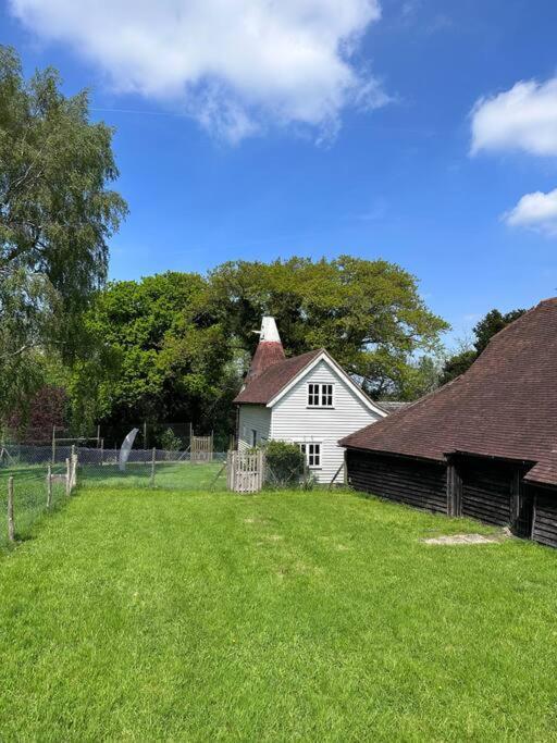 Beautiful 2 Bed Oast - 15 Acre Farm - Tunbridge Wells Villa Ngoại thất bức ảnh